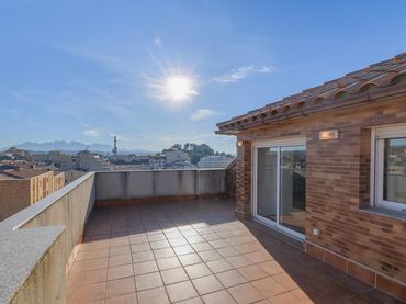 Dúplex amb balcó en venda a Carrer de Sant Ramon