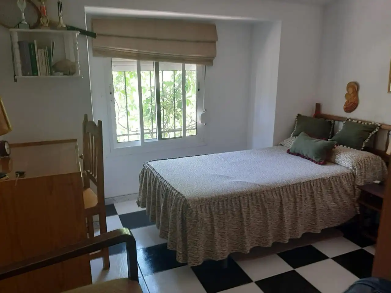 Dormitori de Casa o xalet en venda en Carcabuey amb Jardí privat, Piscina i Moblat