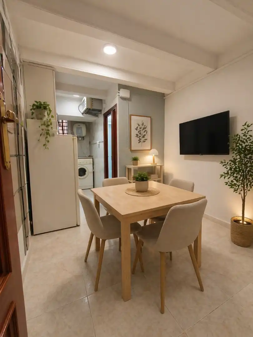 Comedor de Estudio en venta en Barcelona con Terraza, Horno y Lavadora
