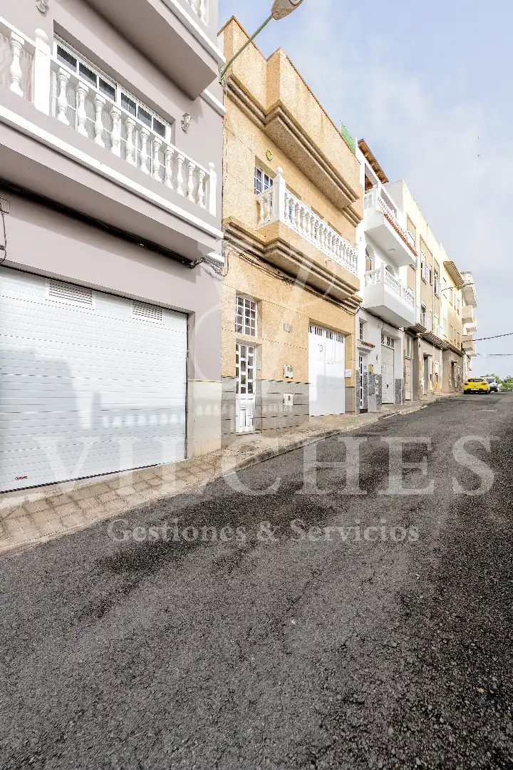 Vista exterior de Pis en venda en Las Palmas de Gran Canaria amb Traster i Balcó