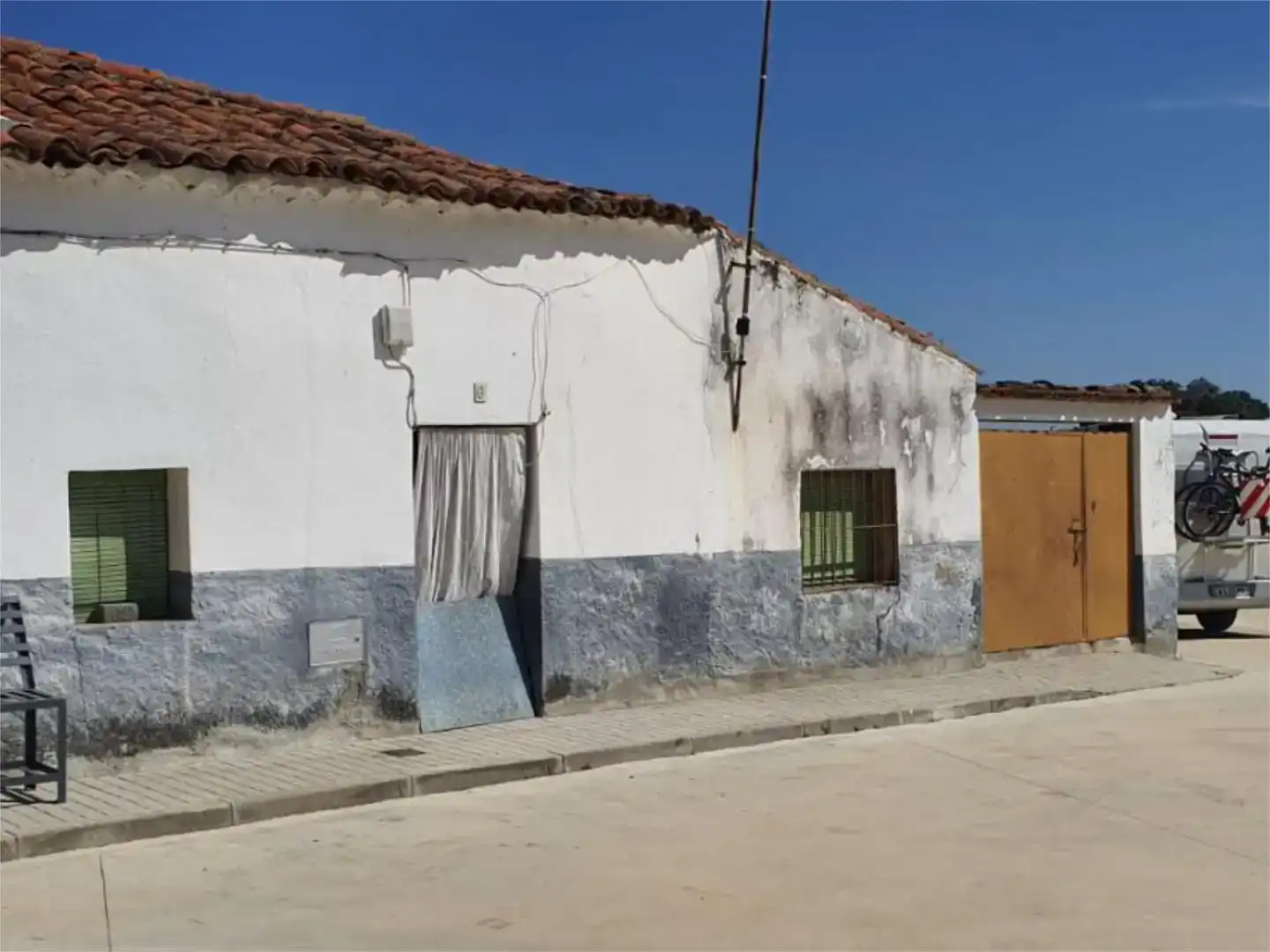 Exterior view of Flat for sale in Calzadilla