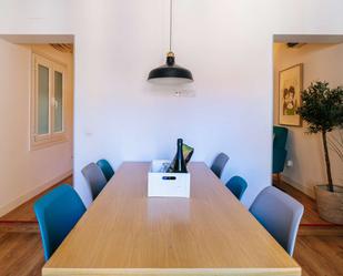 Menjador de Apartament per a compartir en  Madrid Capital amb Aire condicionat i Terrassa