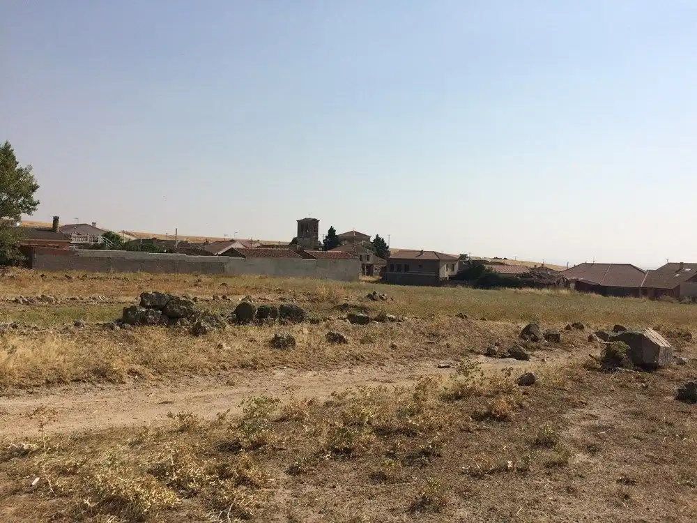 Terreny residencial en venda a Santa María la Real de Nieva, imagen 3