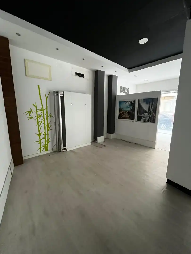 Business premises to rent in Calle de Calatrava, imagen 12