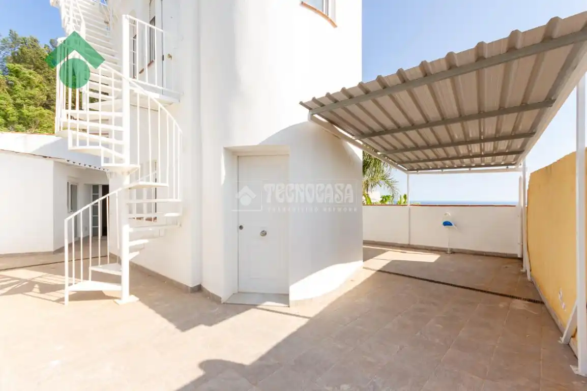 Terrace of Detached homes for sale in Almuñécar  with Furnished