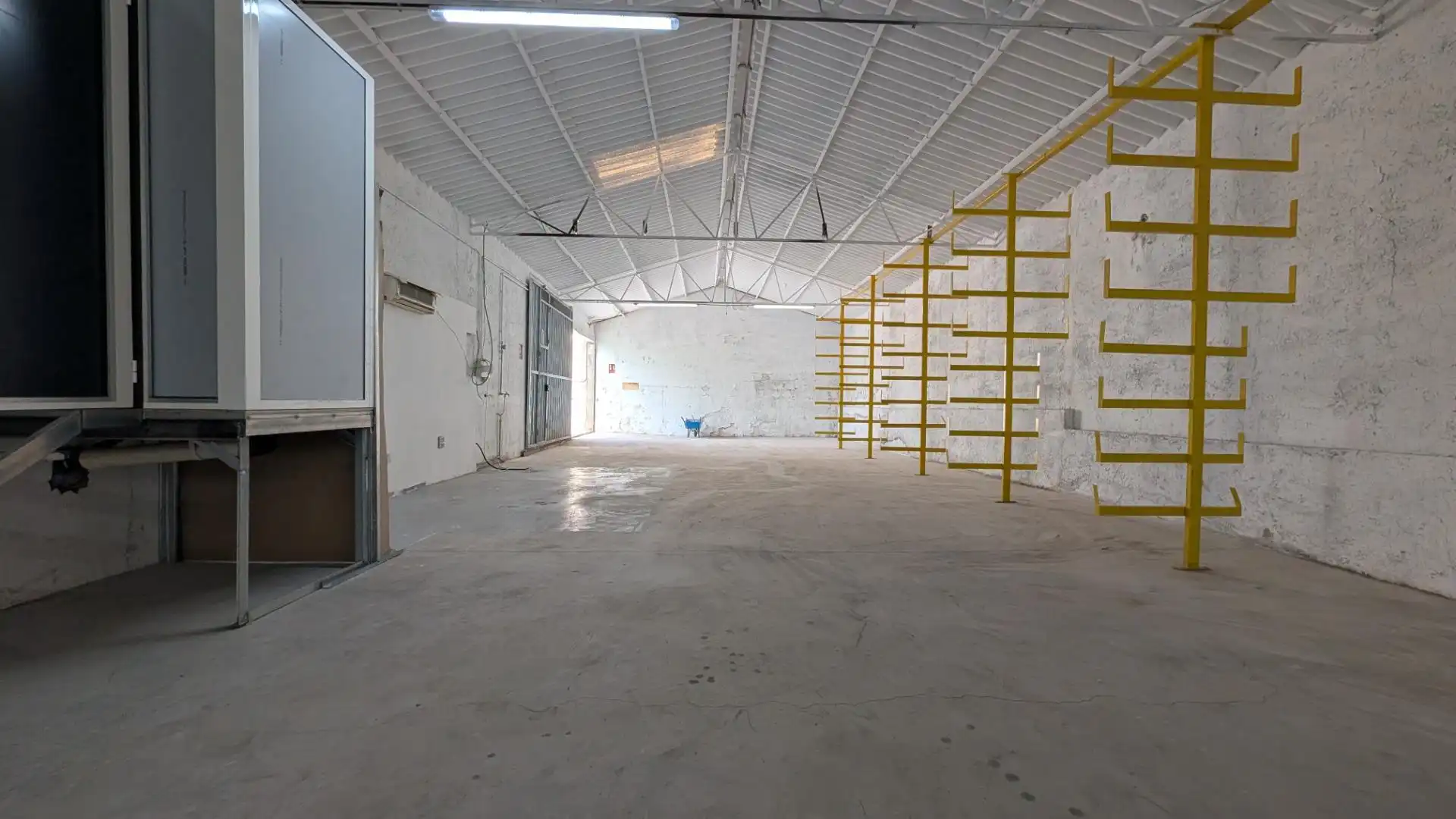 Fabrikhallen zur Miete in Machado - Las Barreras