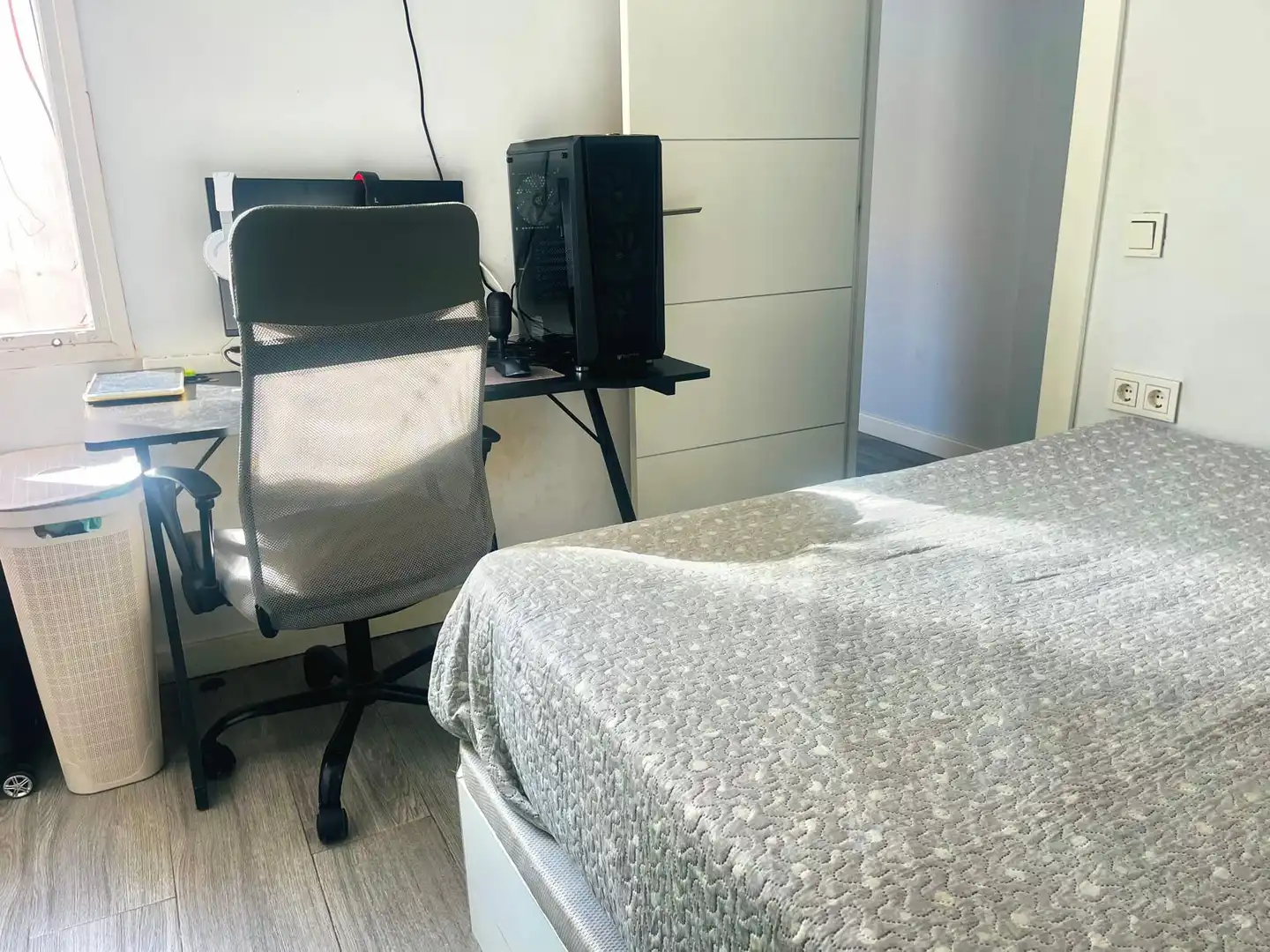 Dormitori de Pis en venda en Gandia amb Calefacció, Moblat i Balcó