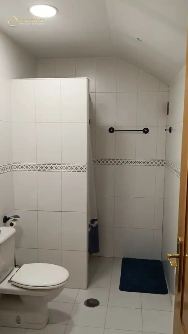 Adossat amb piscina en venda a Atenas, imagen 33