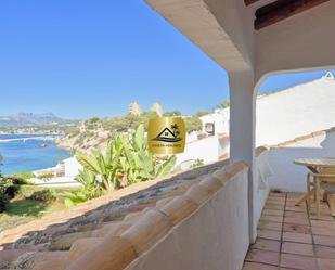 Vista exterior de Casa o xalet en venda en Moraira amb Aire condicionat, Terrassa i Balcó