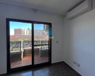 Bedroom of Flat to rent in  Valencia Capital  with Air Conditioner, Terrace and Balcony