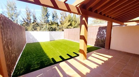 Adosado casi nuevo a estrenar, con jardín privado y cerca de la playa en Calahonda, imatge 5