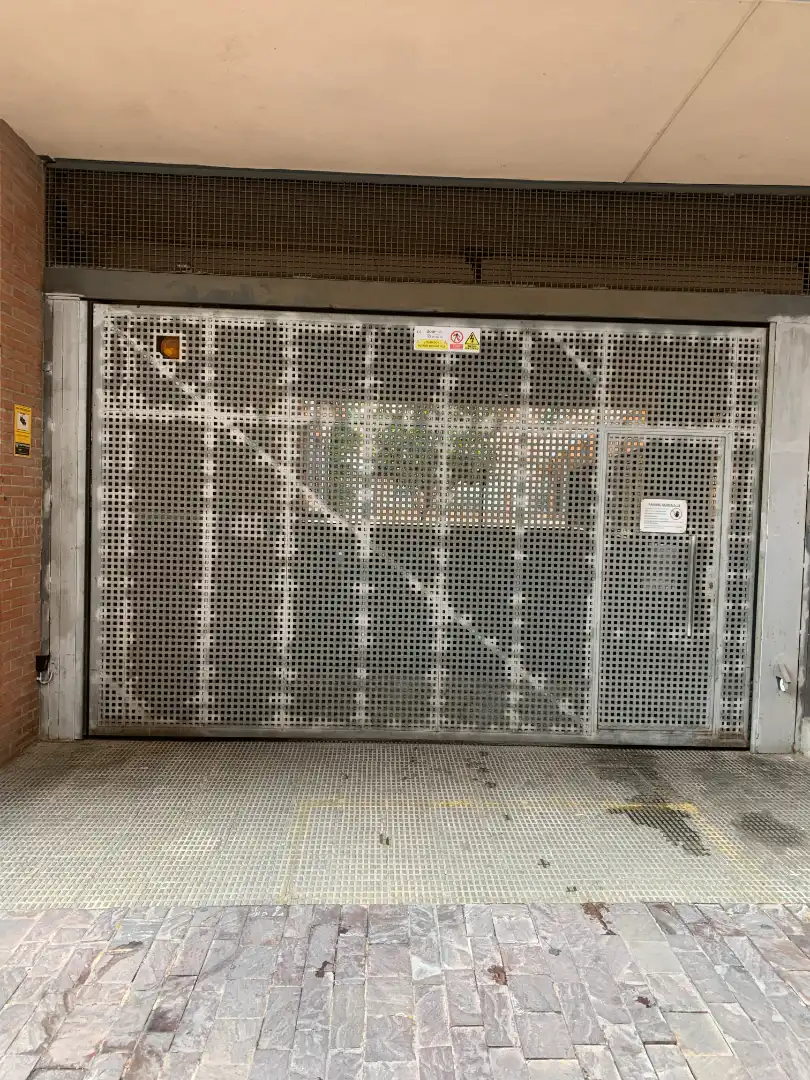 Individual amb ascensor en venda a Carrer de Gornals 18, imagen 3