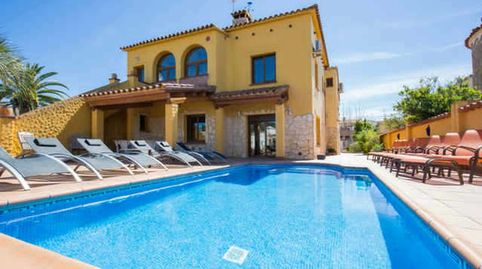 Casa con un gran potencial, dividida en dos apartamentos , ideal para alquiler., imatge 4
