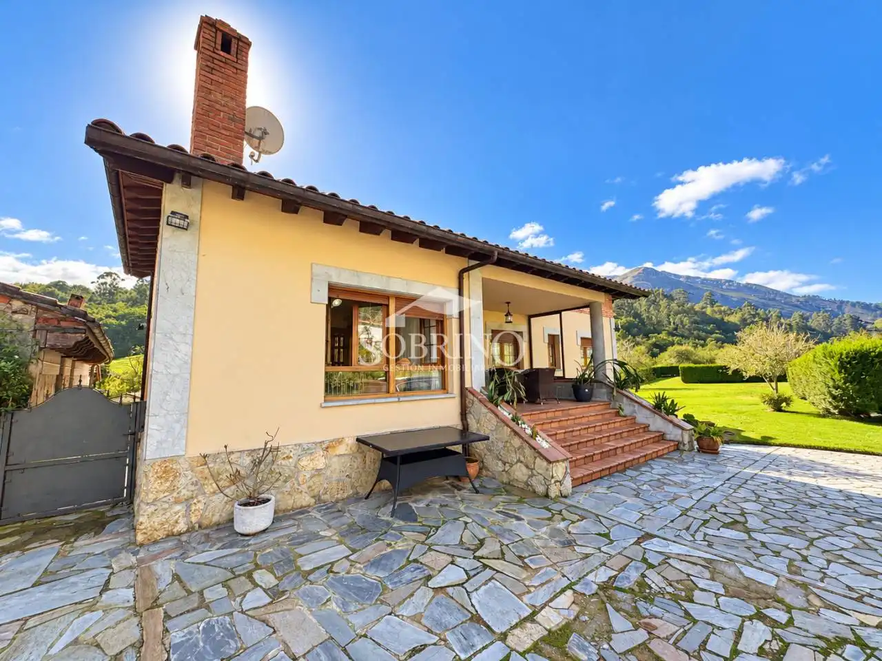 Vista exterior de Casa o chalet en venta en Vibaña - Ardisana - Caldueño