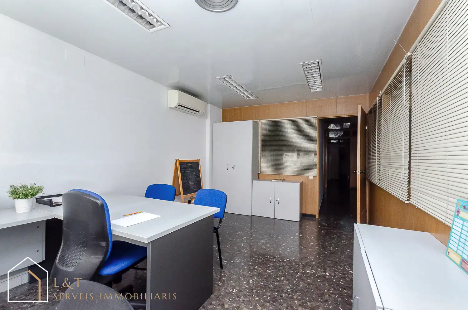 Office space with terrace for sale in Carrer d'Aragó, imagen 6