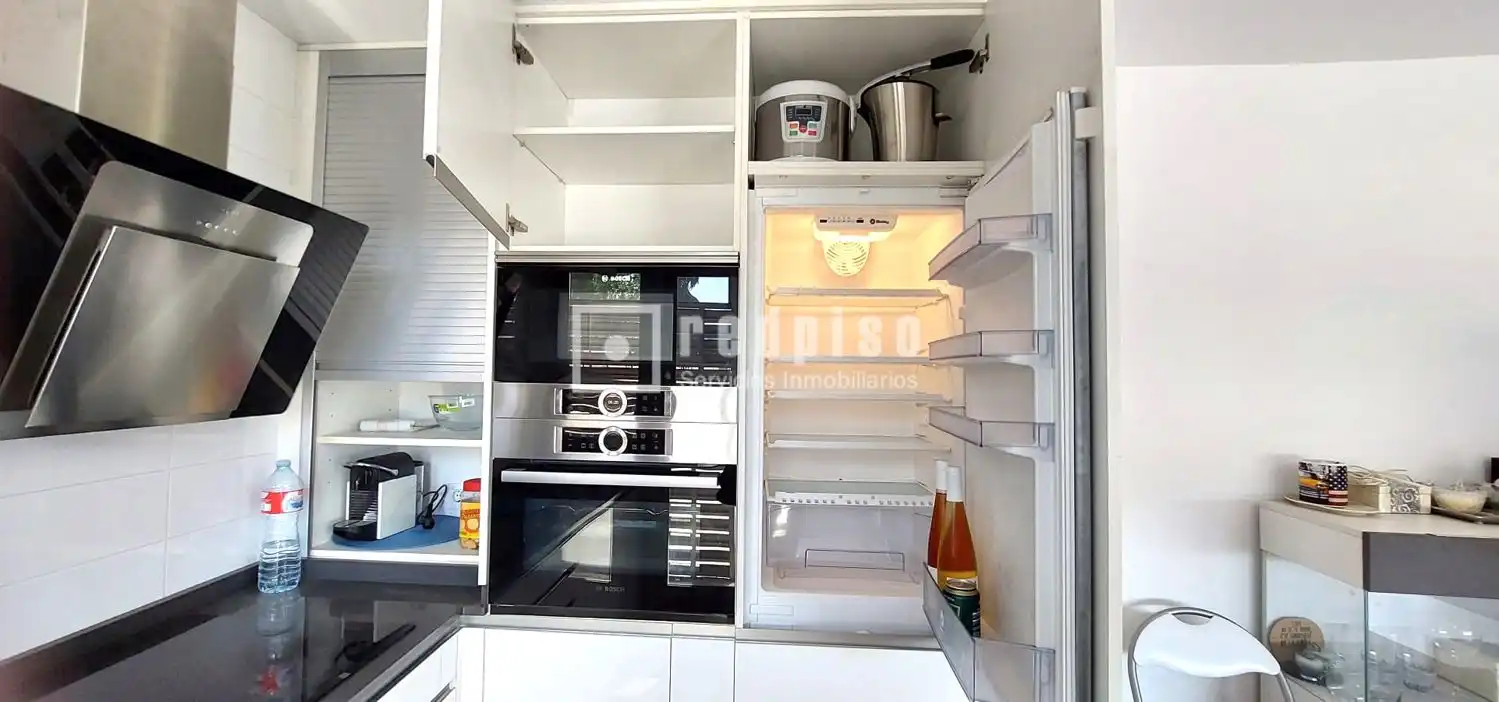 Cocina de Piso en venta en Talavera de la Reina con Aire acondicionado, Calefacción y Jardín privado