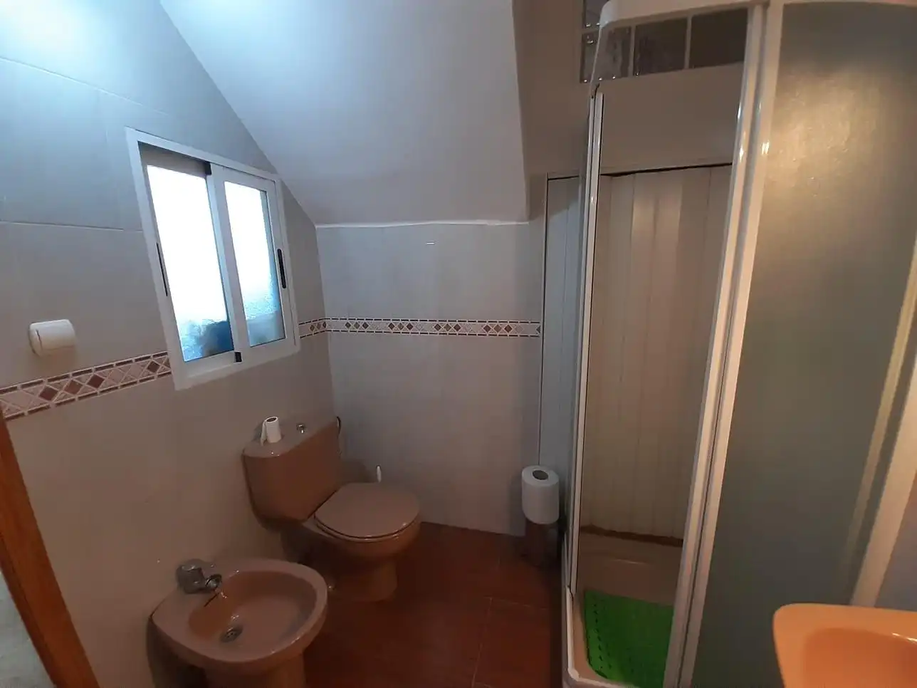 Bany de Casa adosada en venda en Novelda amb Calefacció, Terrassa i Traster