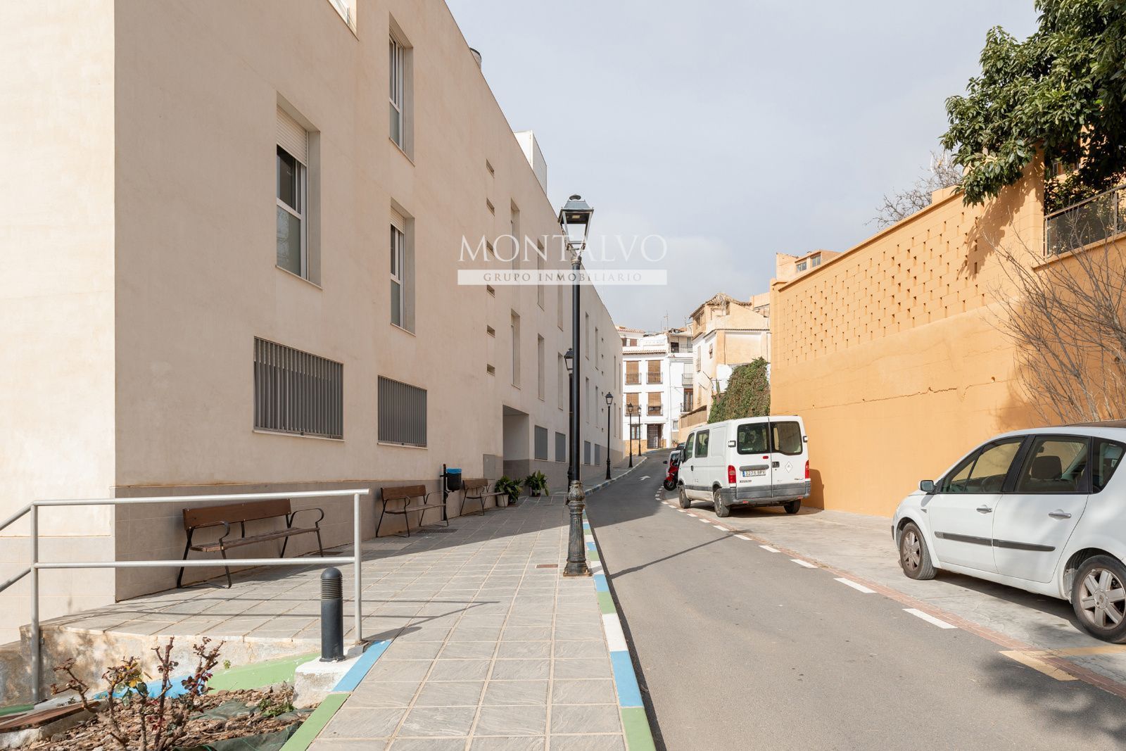 Vista exterior de Casa adosada en venda en Lanjarón amb Traster