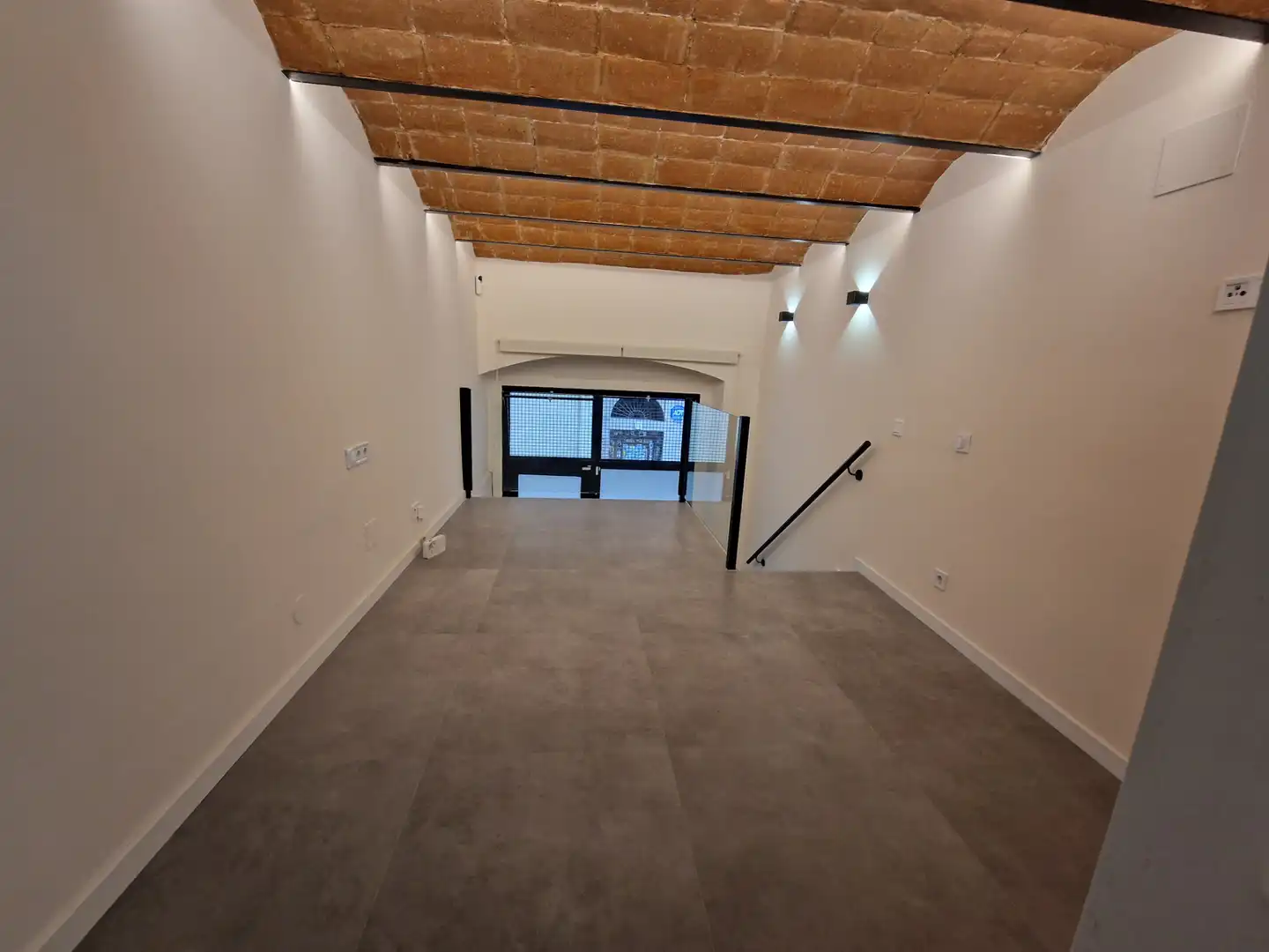 Study for sale in Barcelona  with Oven and Alarm
