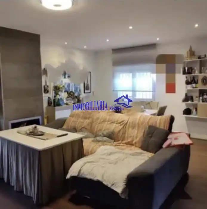 Sala d'estar de Casa o xalet en venda en Córdoba amb Piscina