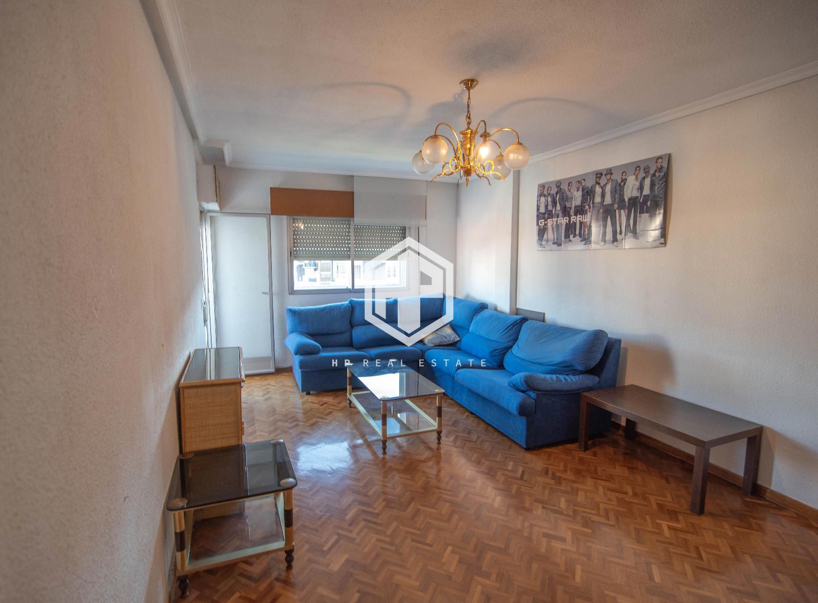 Sala de estar de Piso en venta en  Madrid Capital con Calefacción, Parquet y Terraza