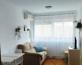 Living room of Flat for sale in  Granada Capital  with Air Conditioner and Parquet flooring