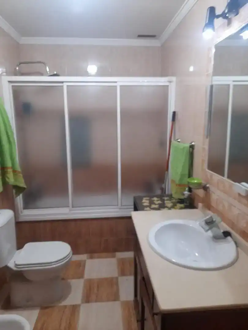 Baño de Casa adosada en venta en Alcalá de Guadaira con Aire acondicionado