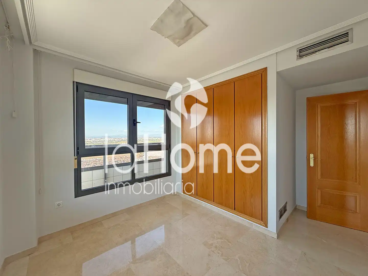 Piso de alquiler en Valencia con Aire acondicionado, Calefacción y Terraza