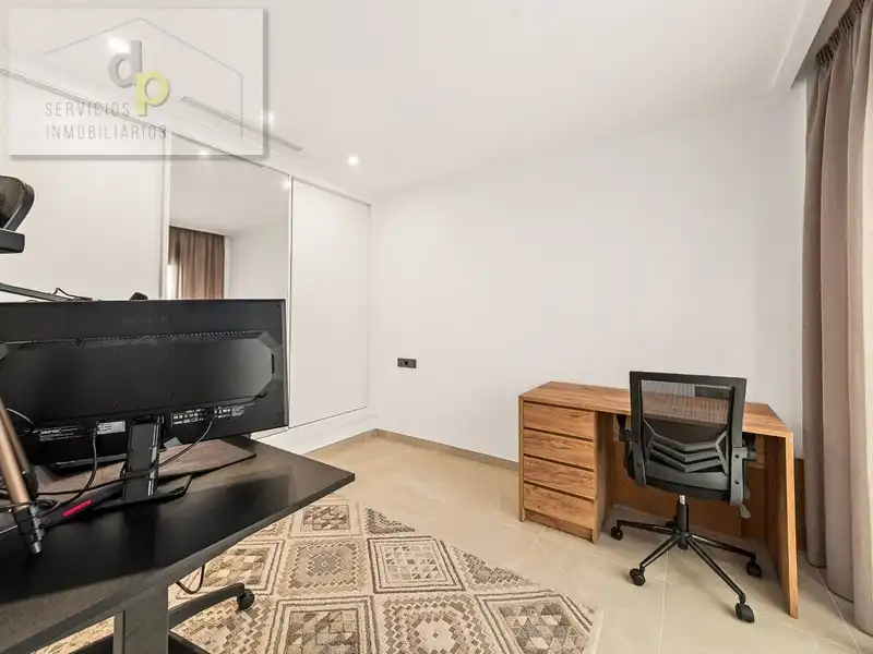 Chalet con piscina en venta en Calle Soria 19, imagen 17