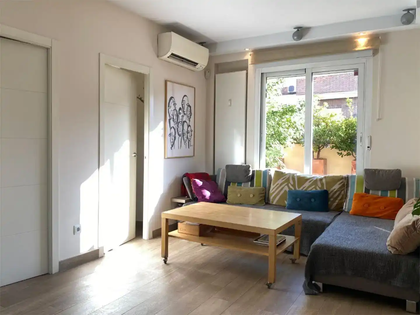 Sala d'estar de Àtic de lloguer en  Madrid Capital