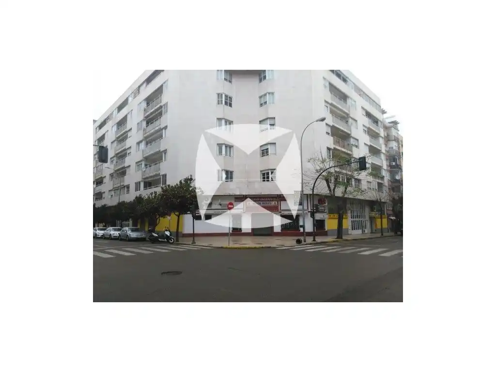 Gewerbefläche zur Miete in Calle Antonio Montero Moreno