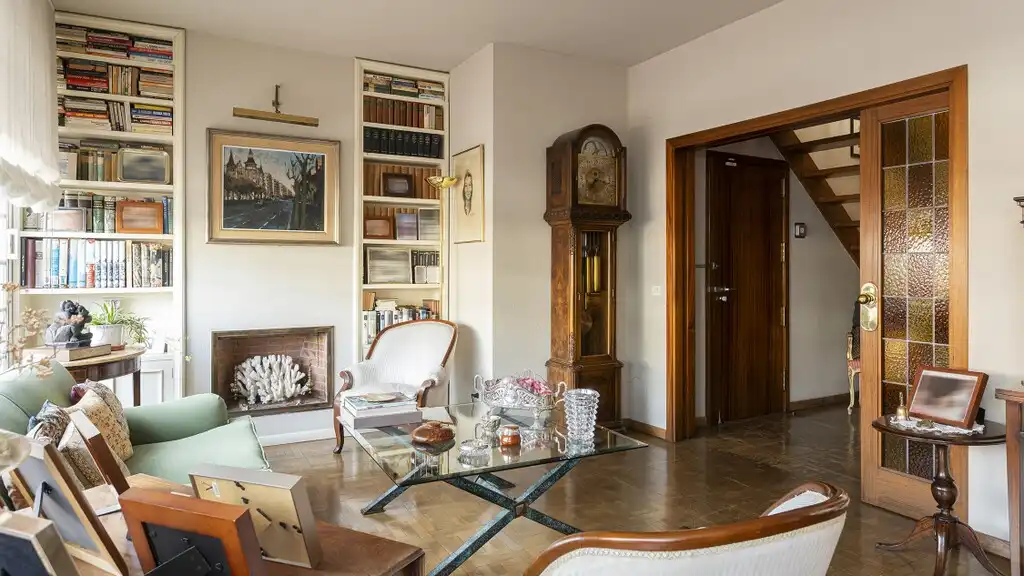 Sala de estar de Ático en venta en Barcelona con Aire acondicionado, Calefacción y Parquet