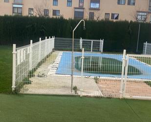 Swimming pool of Flat for sale in Miguelturra