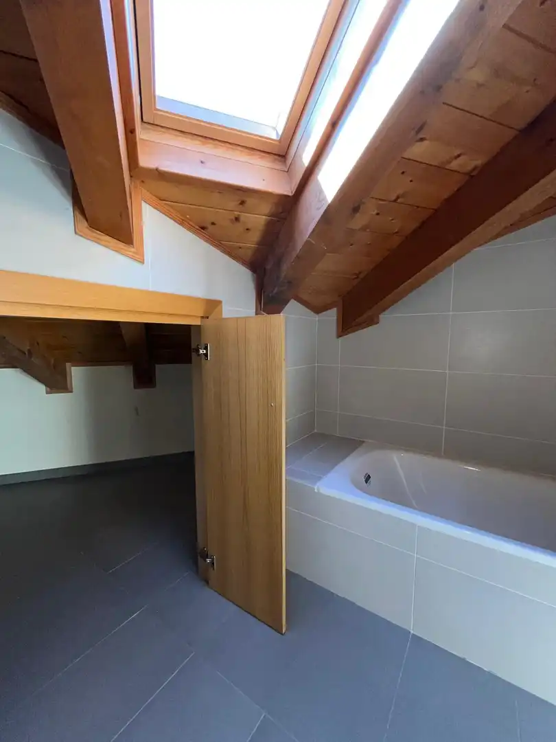 Bany de Dúplex en venda en Montferrer i Castellbò amb Calefacció, Terrassa i Balcó