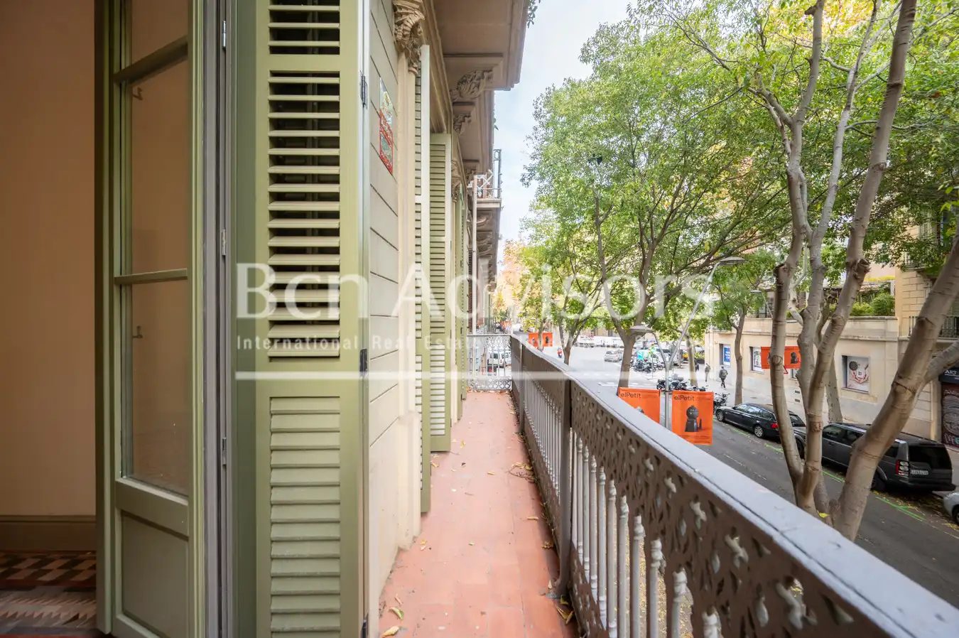 Vista exterior de Piso en venta en Barcelona con Aire acondicionado, Calefacción y Parquet