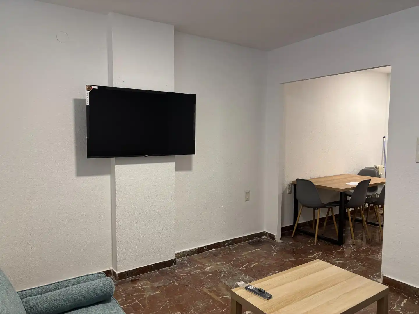 Sala de estar de Piso para compartir en Granada con Calefacción y Amueblado