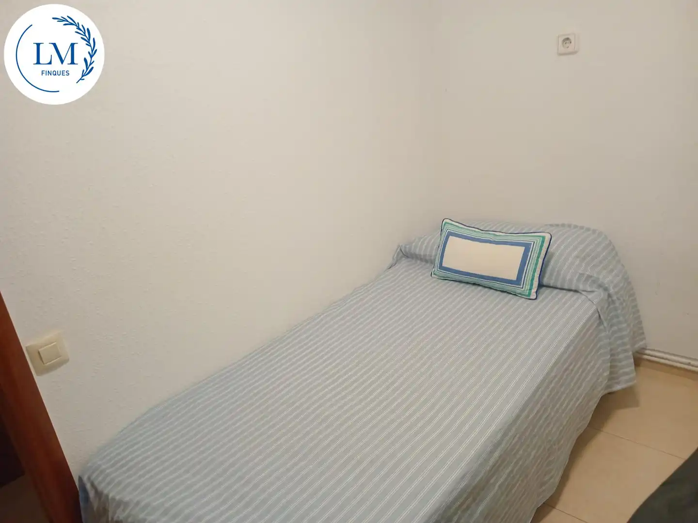 Habitación de Piso en venta en Vilanova i la Geltrú con Aire acondicionado, Calefacción y Terraza