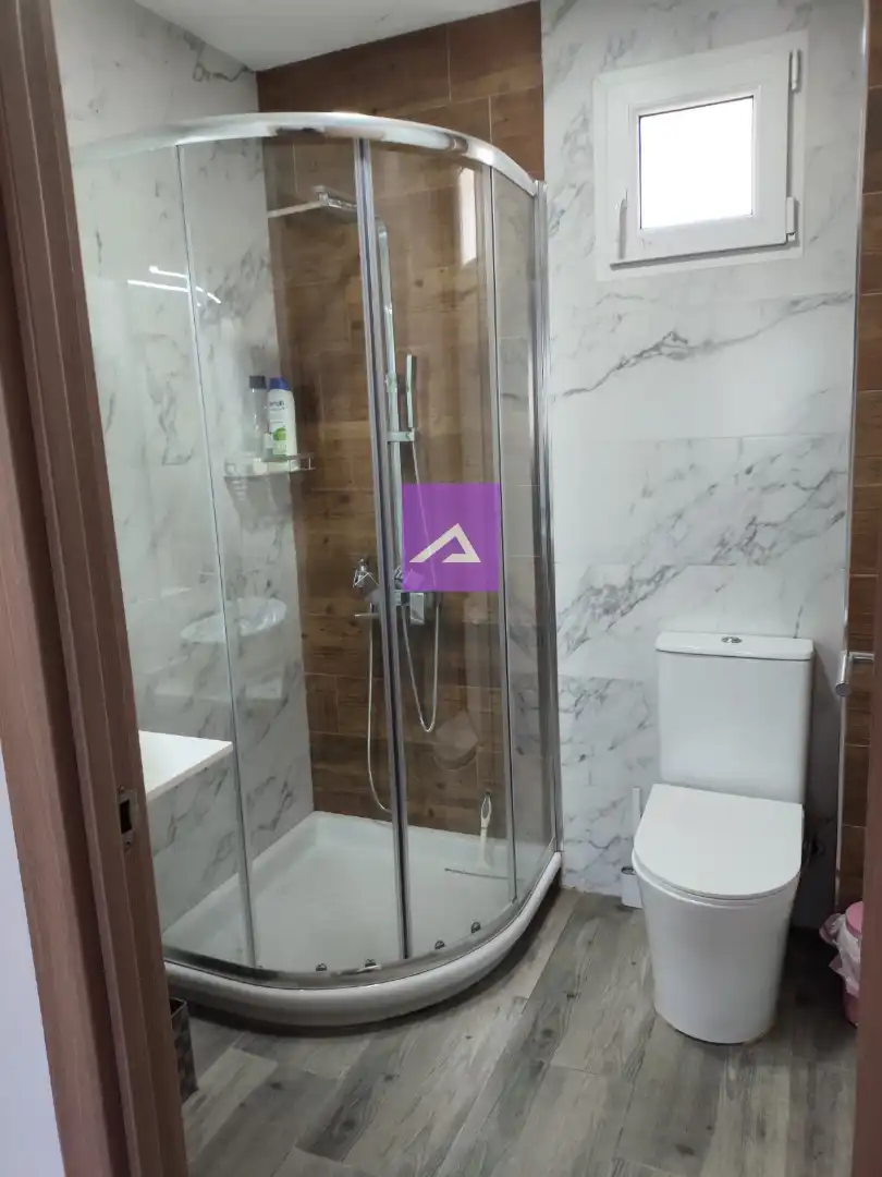 Bathroom of Houses for sale in Torrent  with Air Conditioner, Private garden and Storage room