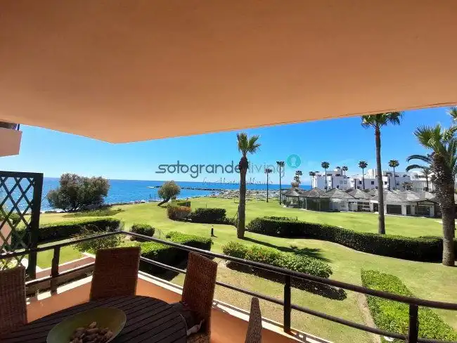 Apartment mit Aufzug zur Miete in Puerto de Sotogrande - La Marina