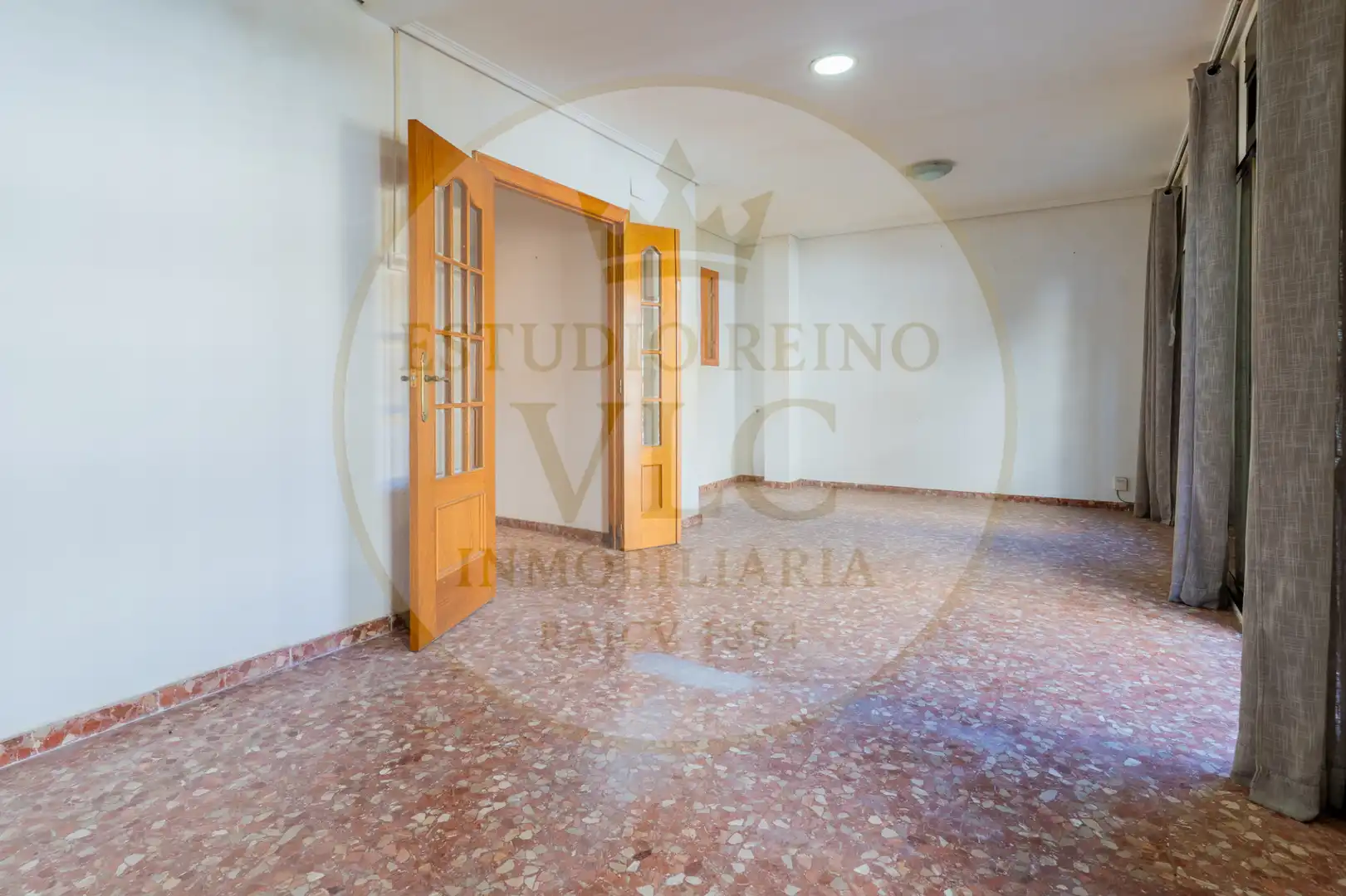 Maisonette zum Verkauf in Valencia mit Terrasse und Balkon