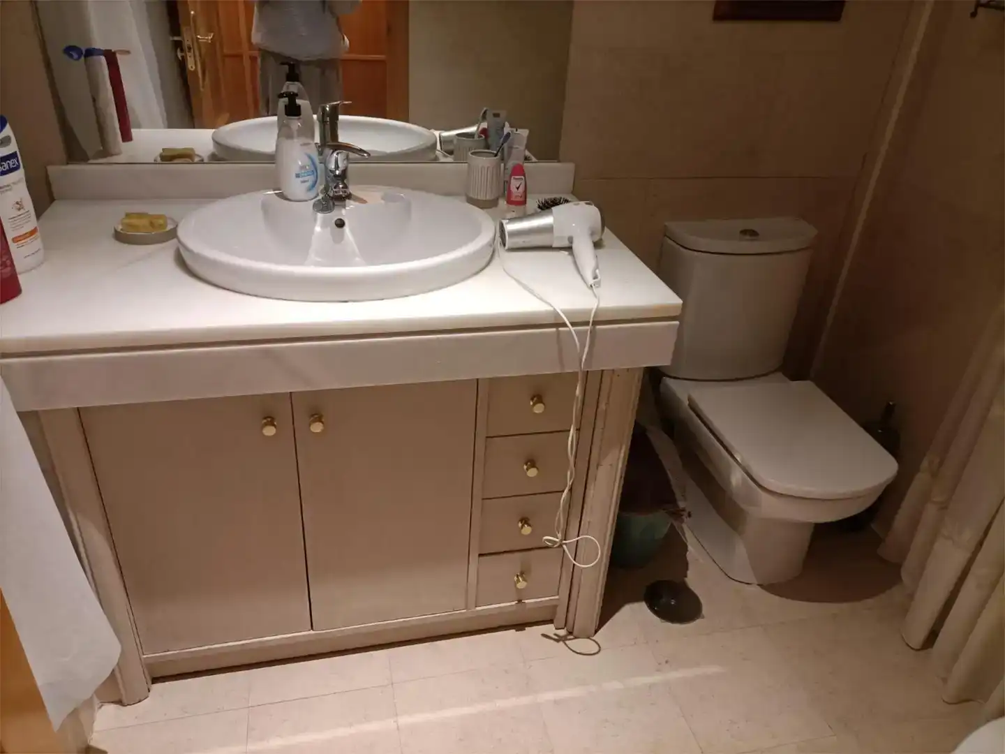 Bany de Casa o xalet en venda en El Casar amb Piscina