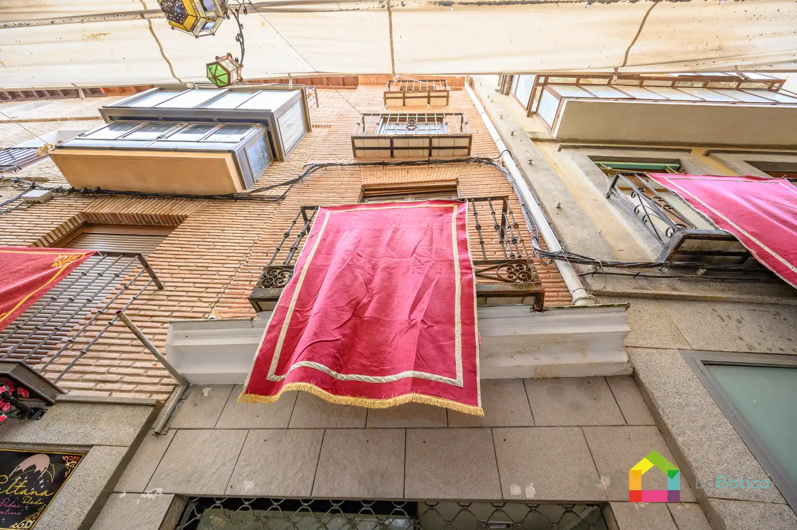 Terraza de Edificio en venta en Toledo