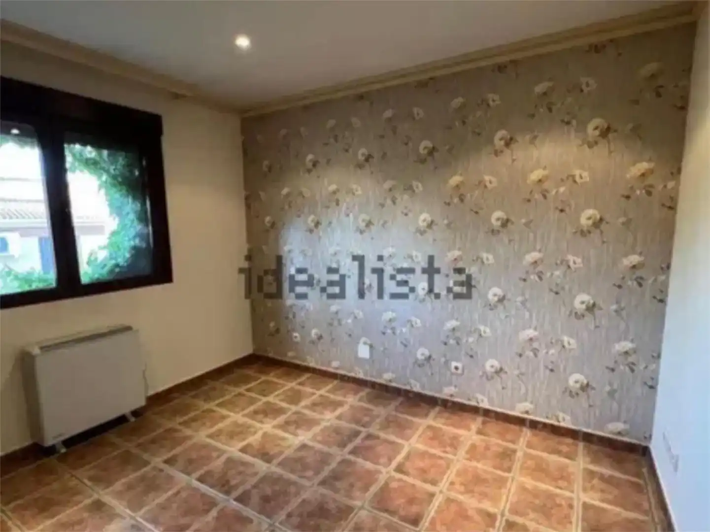 Dormitori de Casa o xalet en venda en Martín Muñoz de la Dehesa amb Aire condicionat, Jardí privat i Parquet
