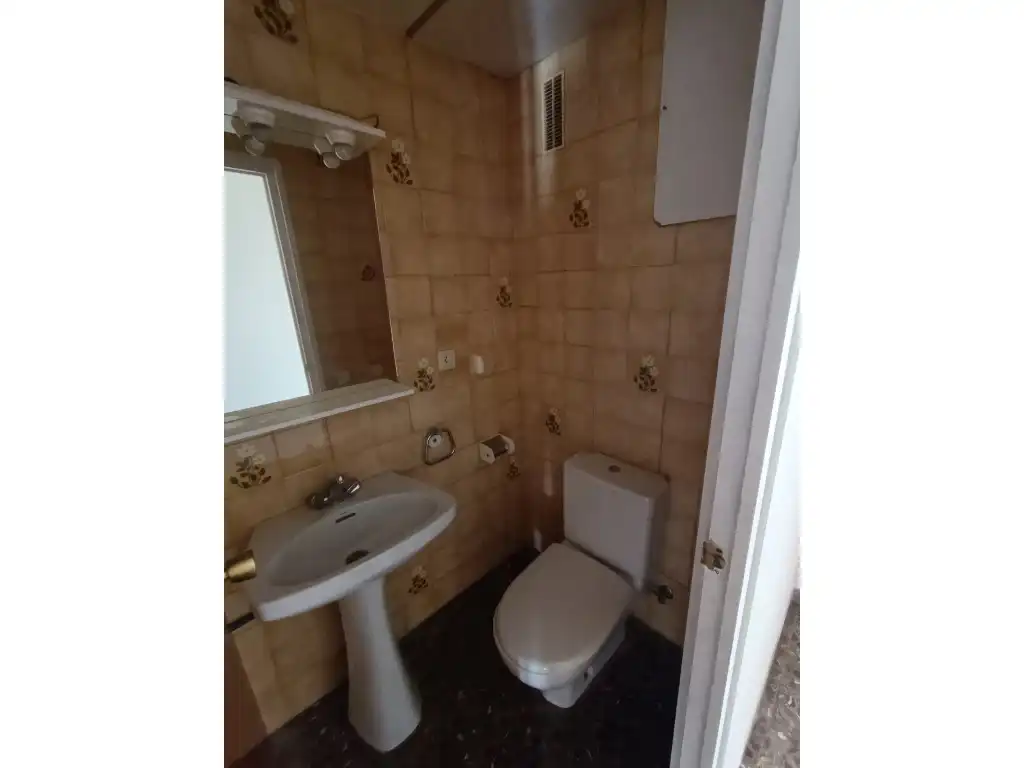 Bathroom of Flat for sale in Vilafranca del Penedès  with Balcony