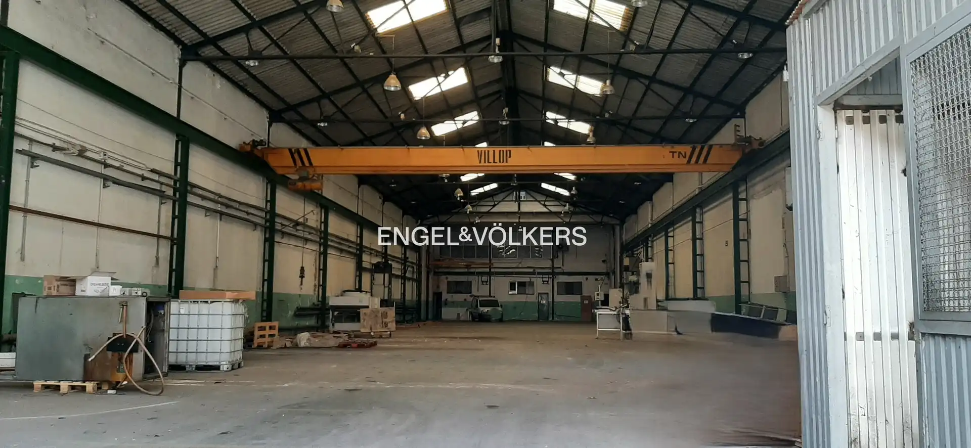 Nau industrial en venda en Barberà del Vallès