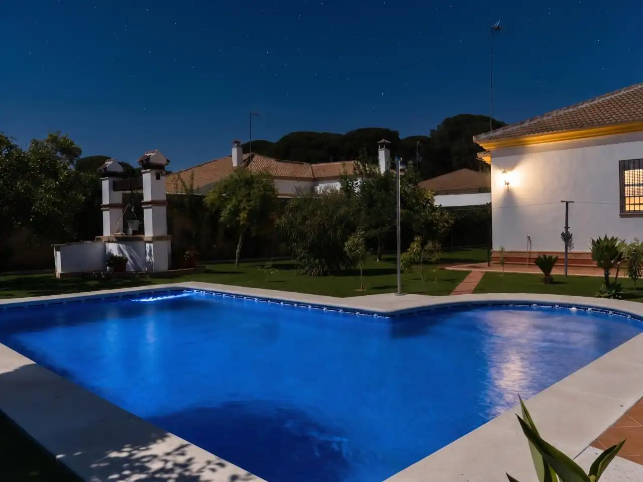 Piscina de Casa o chalet en venta en Hinojos con Aire acondicionado, Jardín privado y Terraza