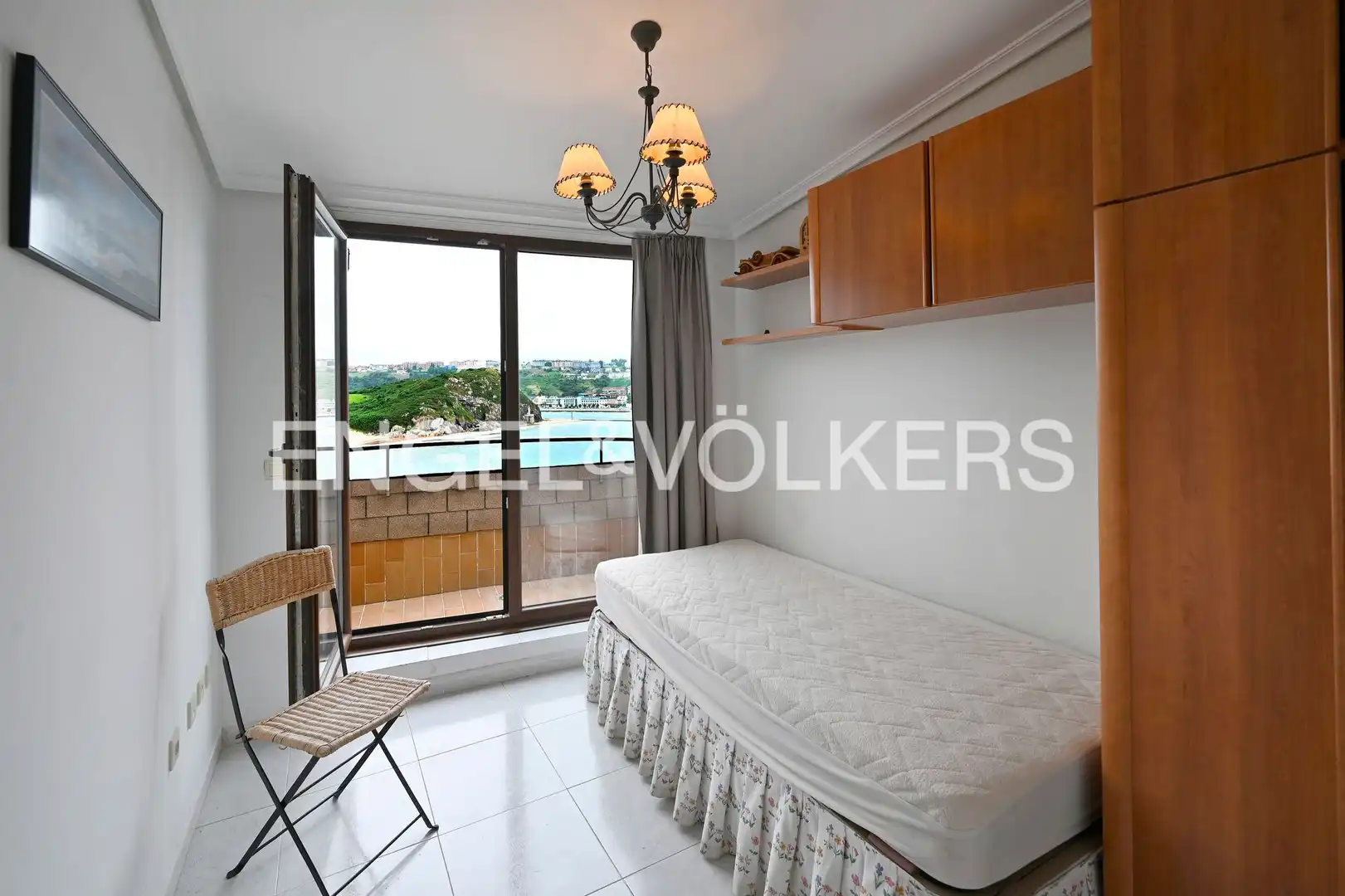 Habitación de Piso en venta en Miengo con Calefacción y Balcón