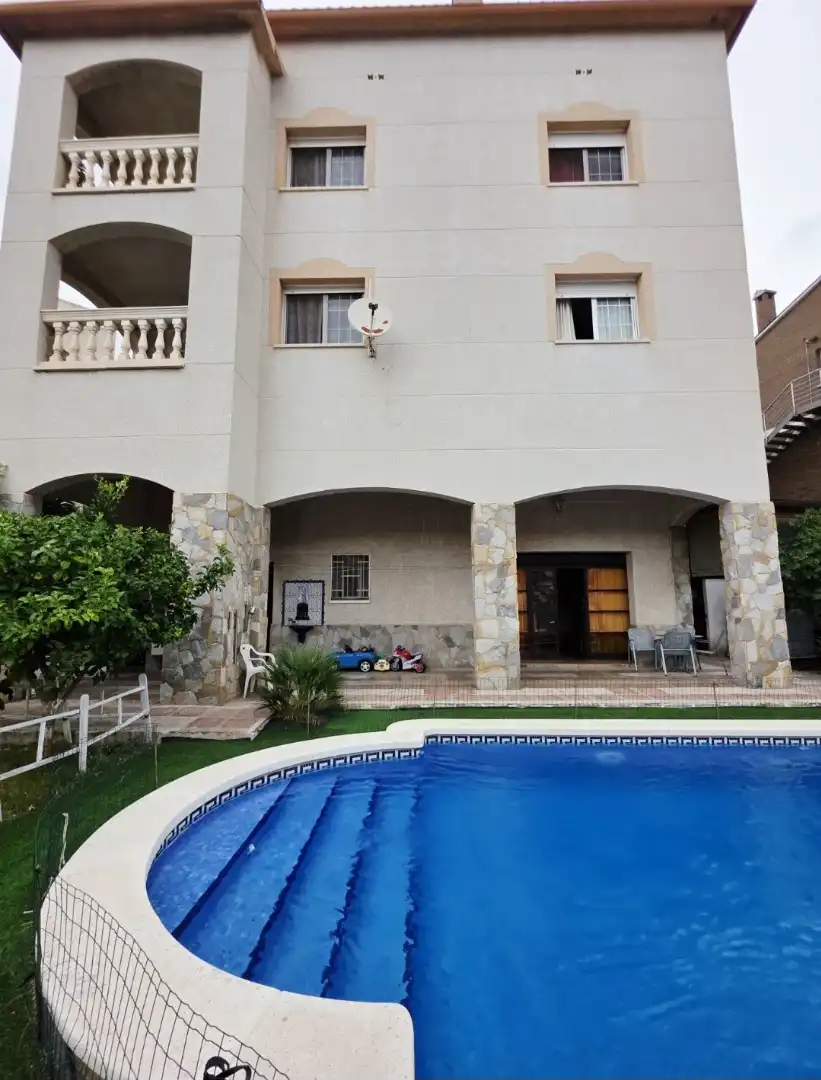 Chalet con terraza en venta en Sant Fost de Campsentelles, imagen 3