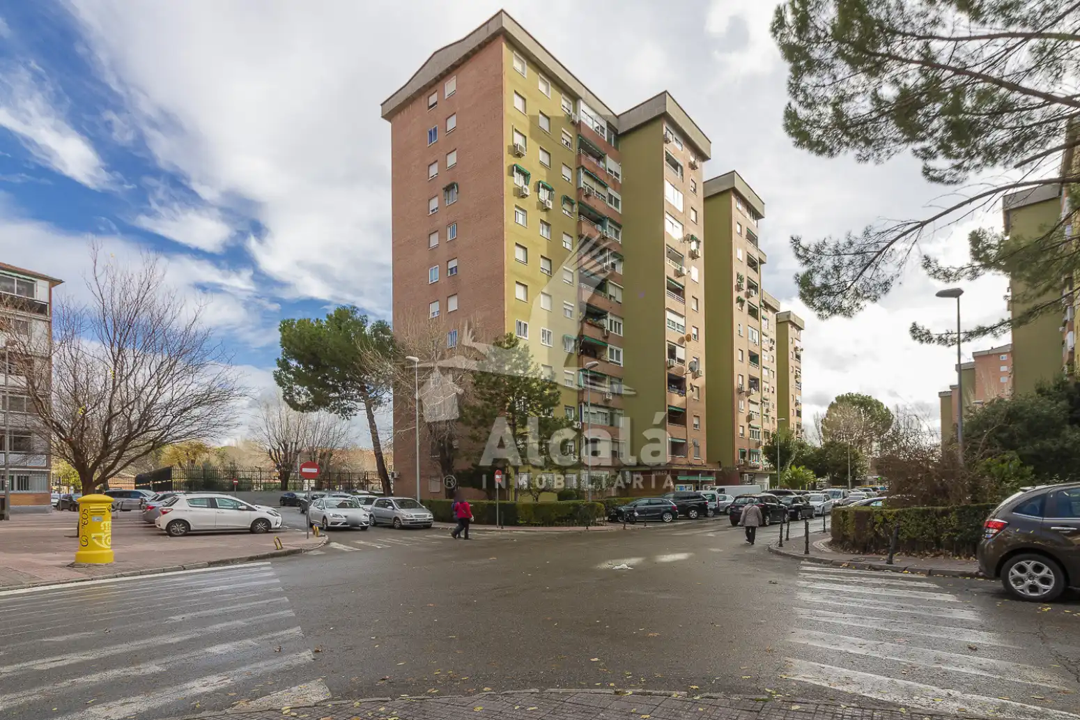 Vista exterior de Garaje en venta en Alcalá de Henares