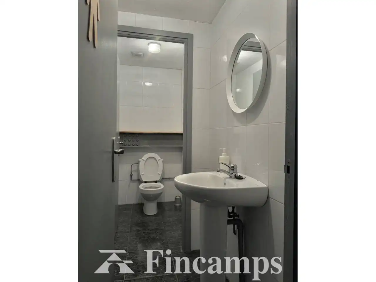 Baño de Oficina de alquiler en Sabadell con Aire acondicionado y Calefacción